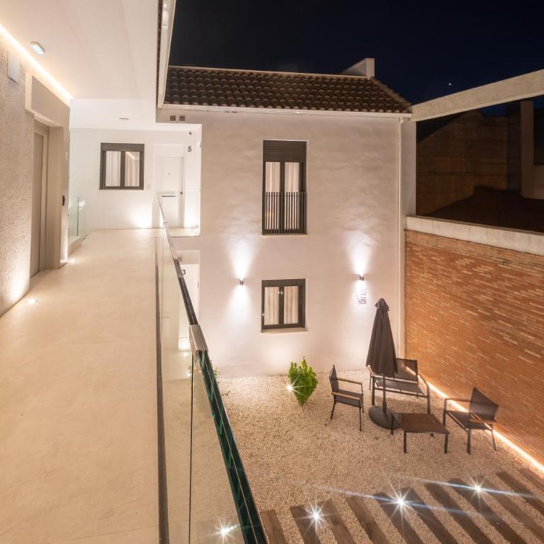 Geysotur Caballero Homes Puente Romano - Apartment - 14