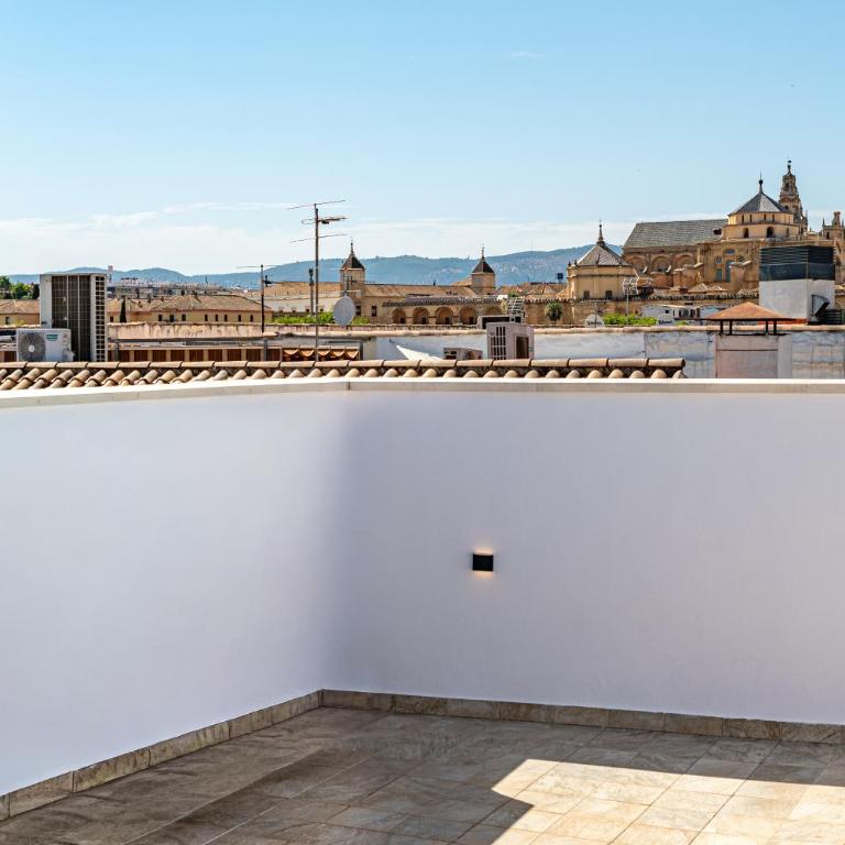 Geysotur Caballero Homes Puente Romano - Apartment - 22