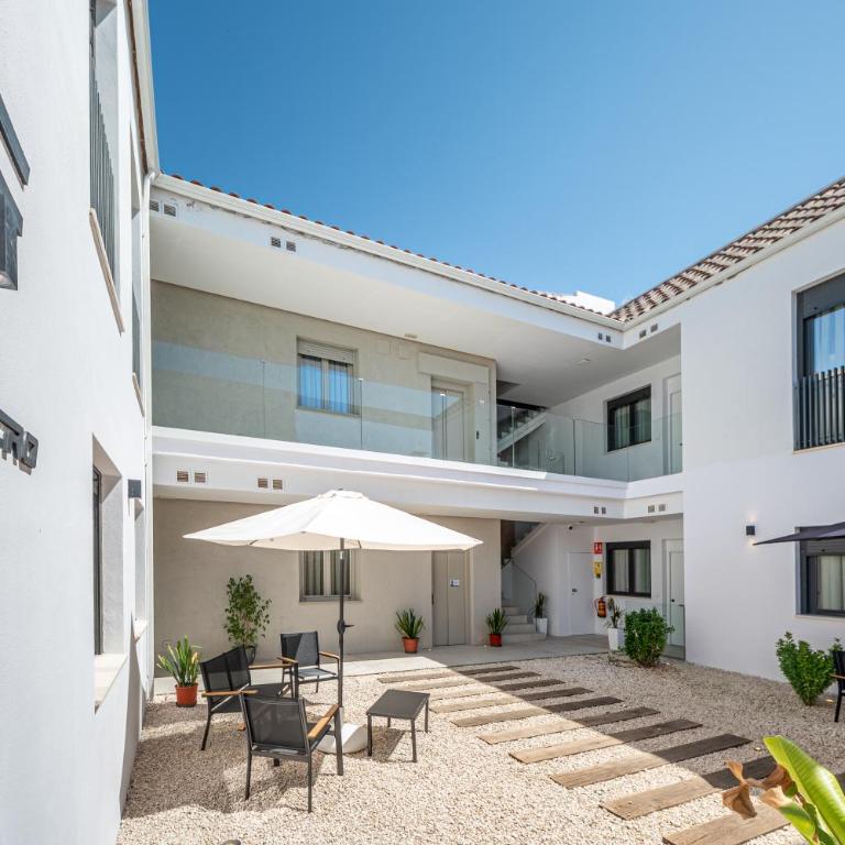 Geysotur Caballero Homes Puente Romano - Apartment - 24