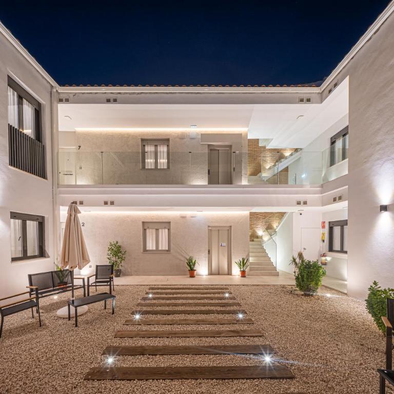 Geysotur Caballero Homes Puente Romano - Apartment - 34