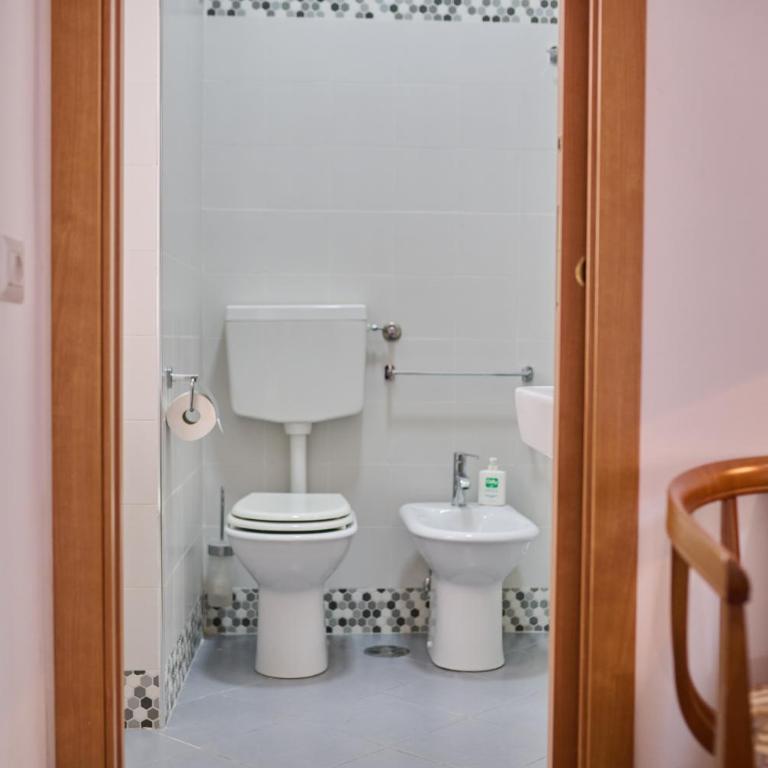 B&b Otium Pompei - Quadruple Room with Private Bathroom - 8