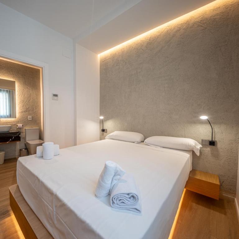 Geysotur Caballero Homes Puente Romano - Apartment - 8