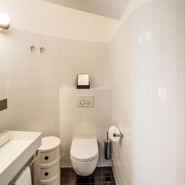 Seehotel Ambach - Camera Matrimoniale Superior con Balcone e Vista Lago - 9