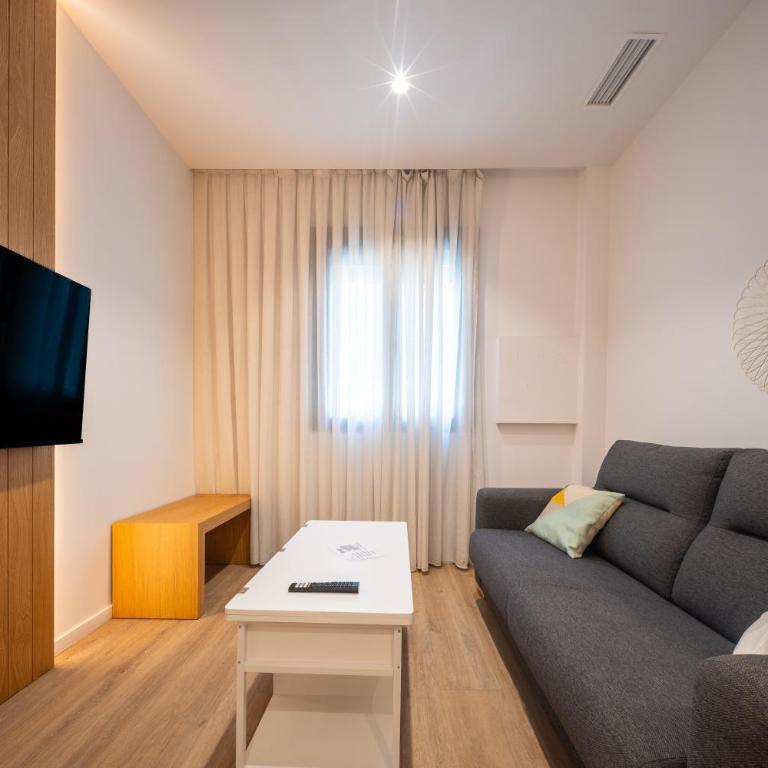 Geysotur Caballero Homes Puente Romano - Apartment - 3