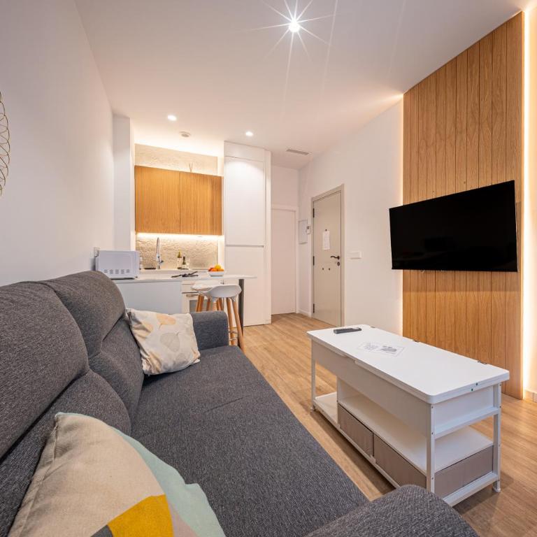 Geysotur Caballero Homes Puente Romano - Apartment - 8