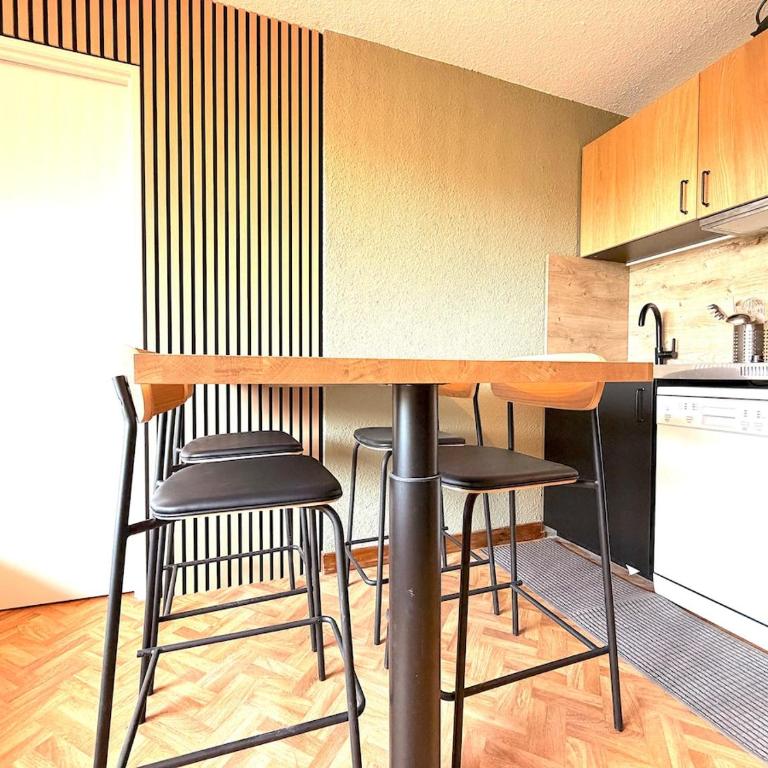 T2 chic rénové, à deux pas des remontées - Apartment mit 1 Schlafzimmer und Balkon - 7