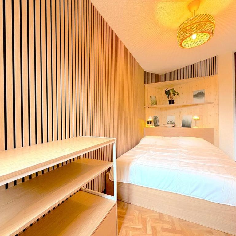 T2 chic rénové, à deux pas des remontées - Apartment mit 1 Schlafzimmer und Balkon - 25