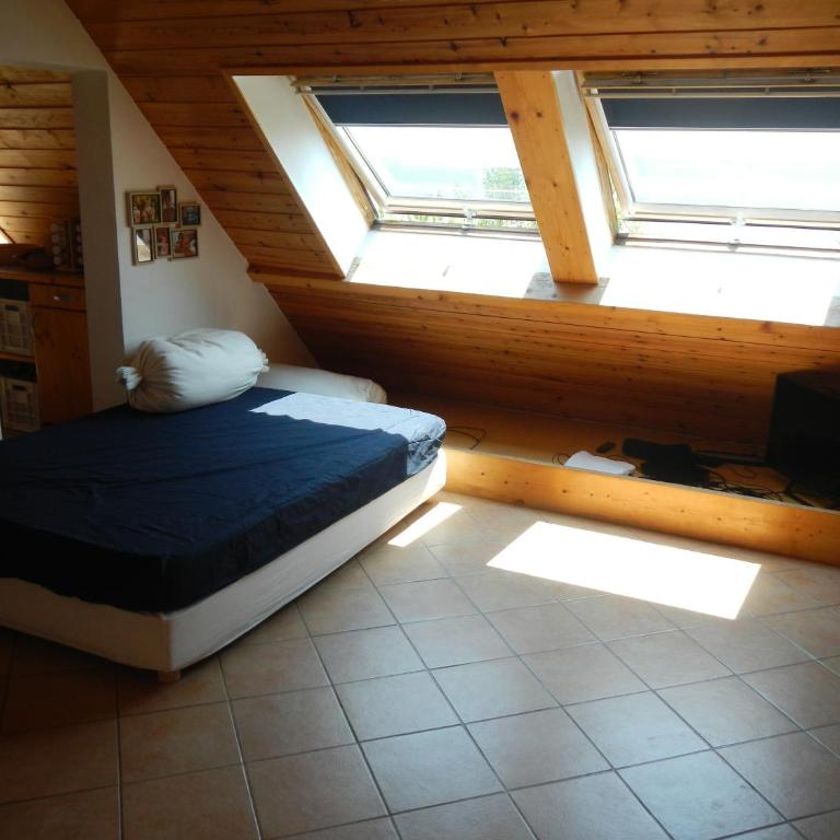 Icebird - Two-Bedroom Apartment - 5