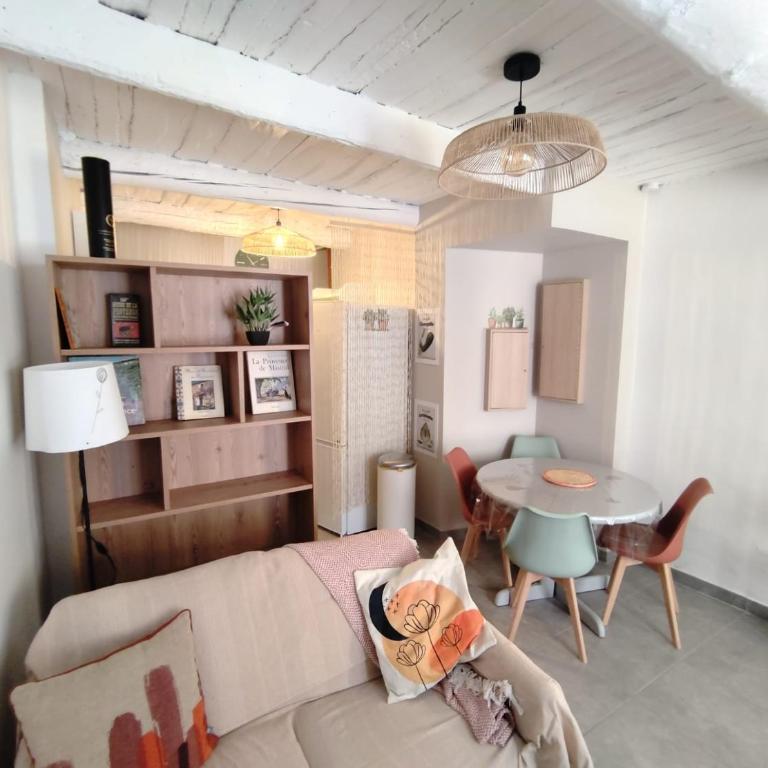Maison au centre ville, étoilée, une chambre - Maison 1 Chambre - 3