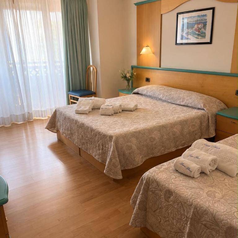 Giusy Rooms & Cafè - Dreibettzimmer - 1