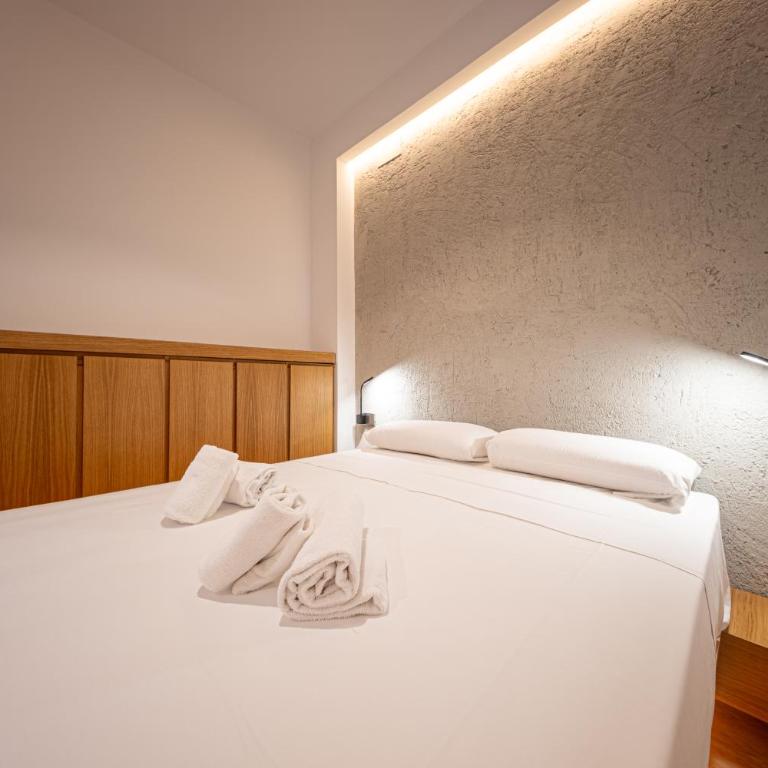 Geysotur Caballero Homes Puente Romano - Apartment - 9