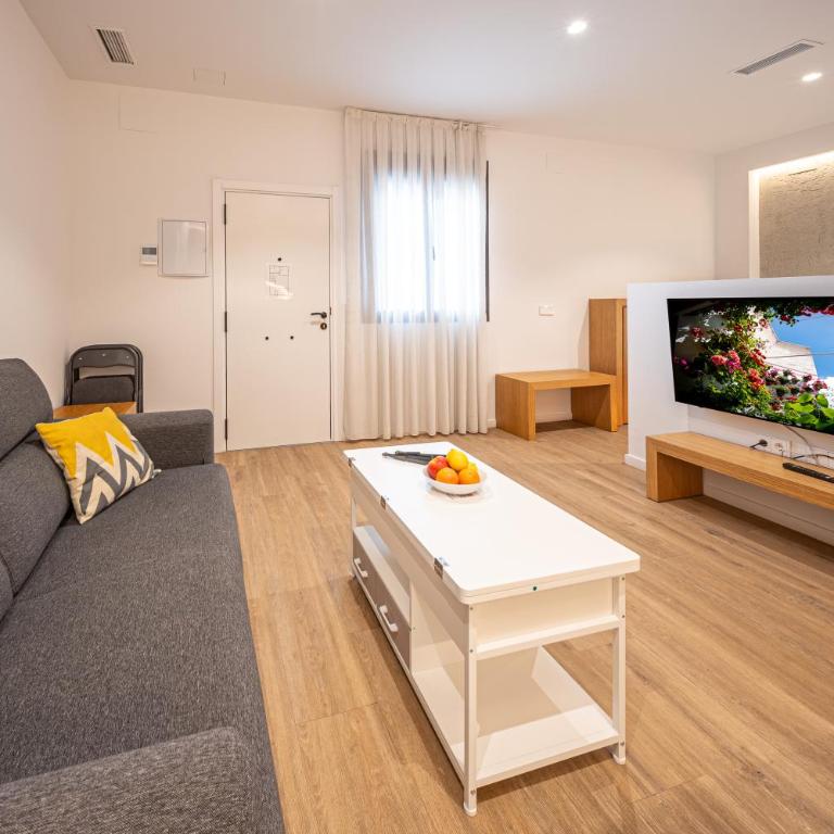 Geysotur Caballero Homes Puente Romano - Apartment - 7