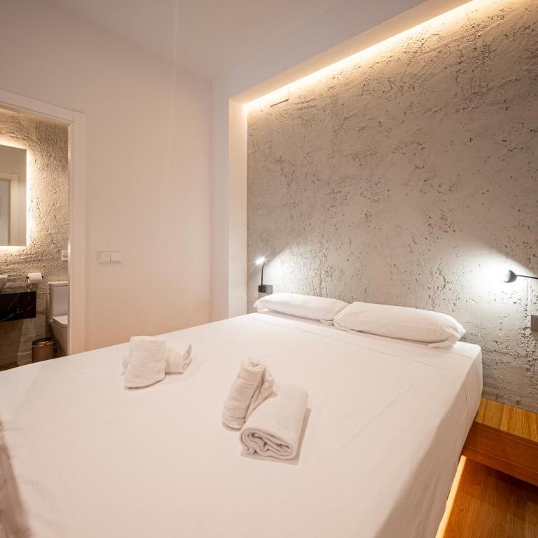 Geysotur Caballero Homes Puente Romano - Apartment - 8