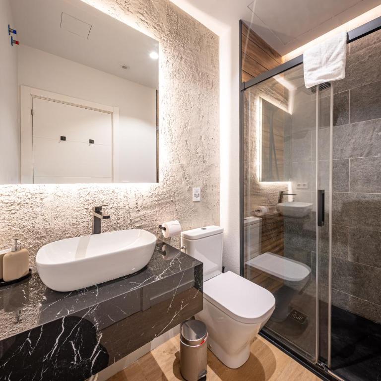 Geysotur Caballero Homes Puente Romano - Apartment - 12