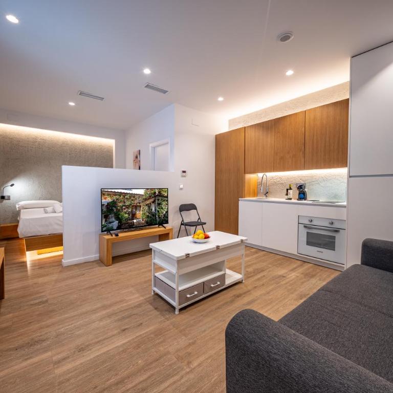 Geysotur Caballero Homes Puente Romano - Apartment - 10