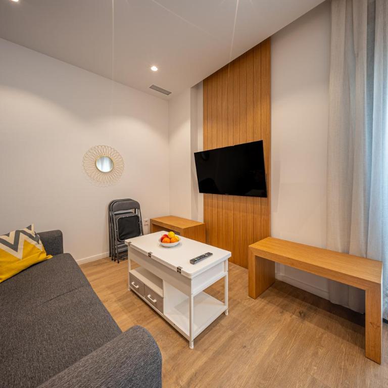 Geysotur Caballero Homes Puente Romano - Apartment - 9