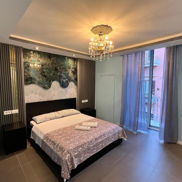Manzoni Suite - Camera Tripla con Balcone - 1