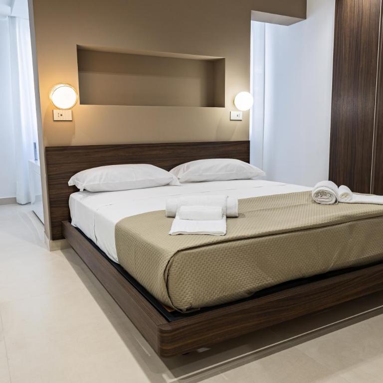 Villa delle Rose Pompei Rooms and Suite - Deluxe Suite with Spa Bath - 1