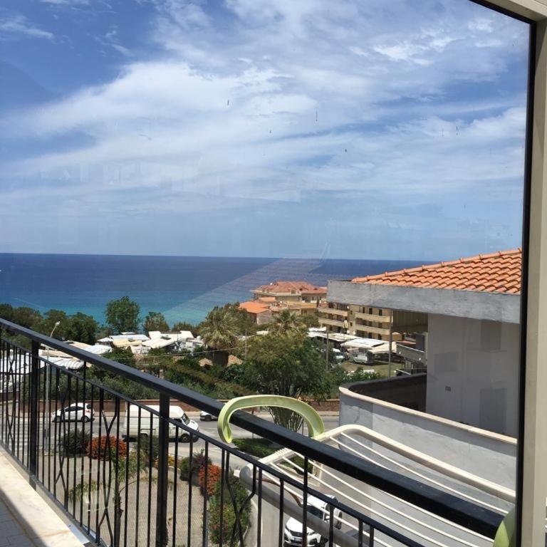 Cinnamon Inn - Studio Apartment with side Sea View - 3