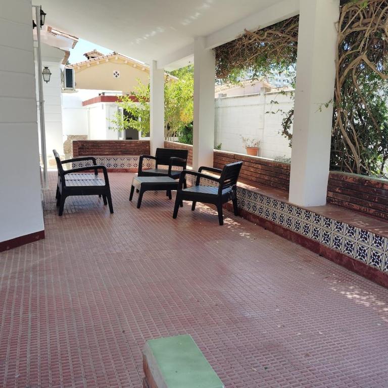Amplia y acogedora casa con piscina, cerca de playa y puerto marina - One-Bedroom House - 15