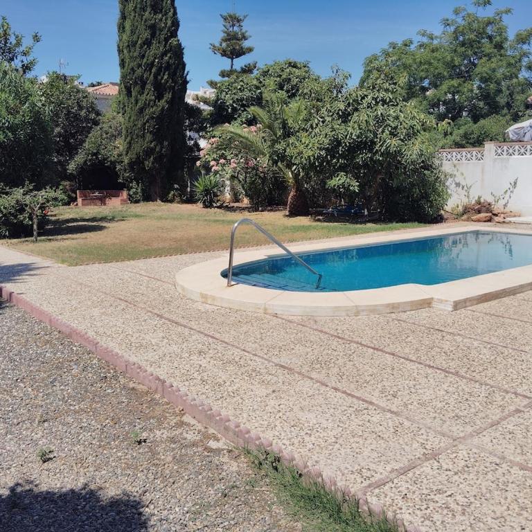Amplia y acogedora casa con piscina, cerca de playa y puerto marina - One-Bedroom House - 18