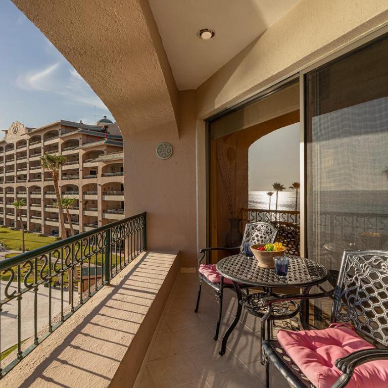 Inviting Oceanview 2BD/2BA Condo with Relaxing Coastal Vibes - Casa - 8