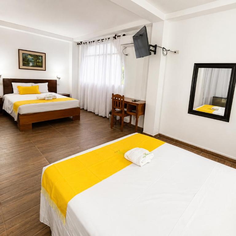 Los Gavilanes Hotel - Habitación Familiar - 1