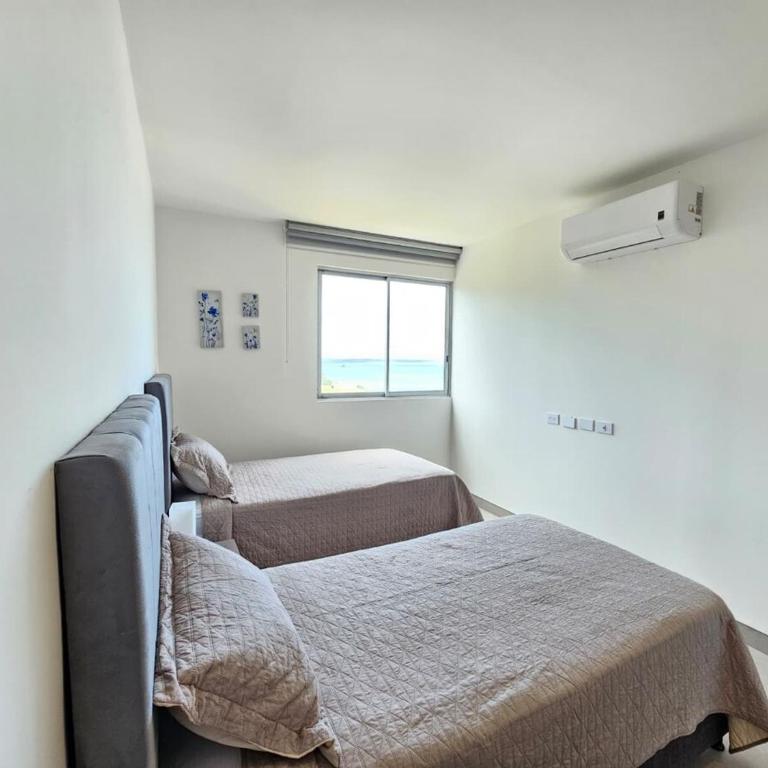Apartamento familiar en Santa Marta - Three-Bedroom Apartment - 13