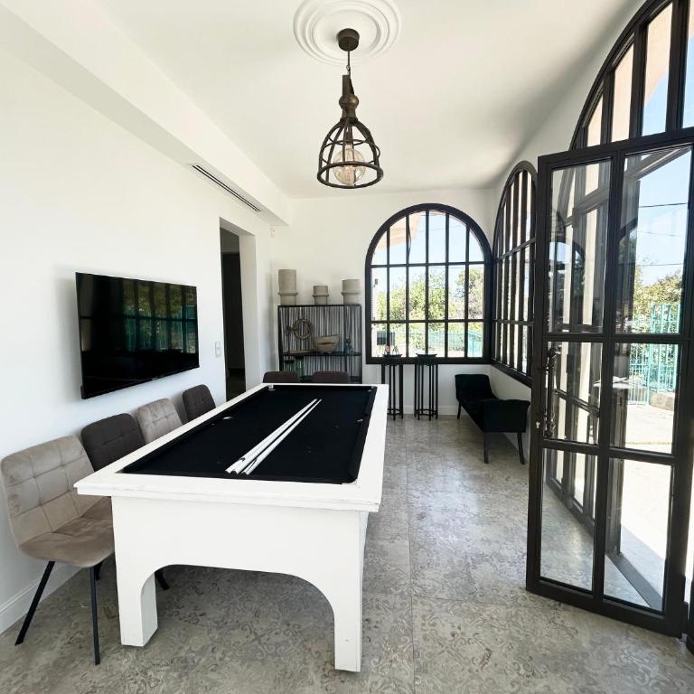 Grand Appartement 4 pièces dans Villa de charme rénovée proche plages et centre ville d'Antibes, Côte d'Azur - Appartement 3 Chambres Deluxe - 20