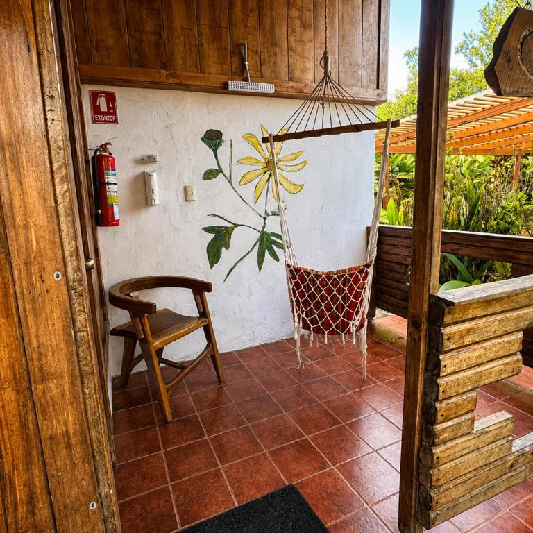 Hostería los Cedros de Mindo - Habitación con cama grande - 2