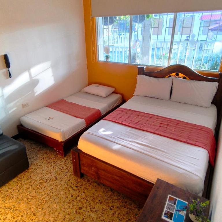 HOTEL MACEO MELGAR - Classic Quadruple Room - 2