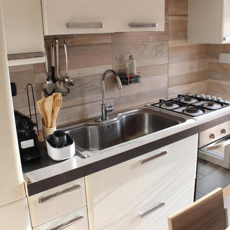 Cozy Apartament near Trastevere Metro B a 10 min - Appartamento con 1 Camera da Letto - 8