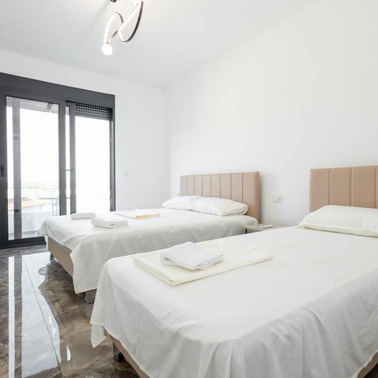 Dalya Luxury Apartments - Dreibettzimmer mit Stadtblick - 45