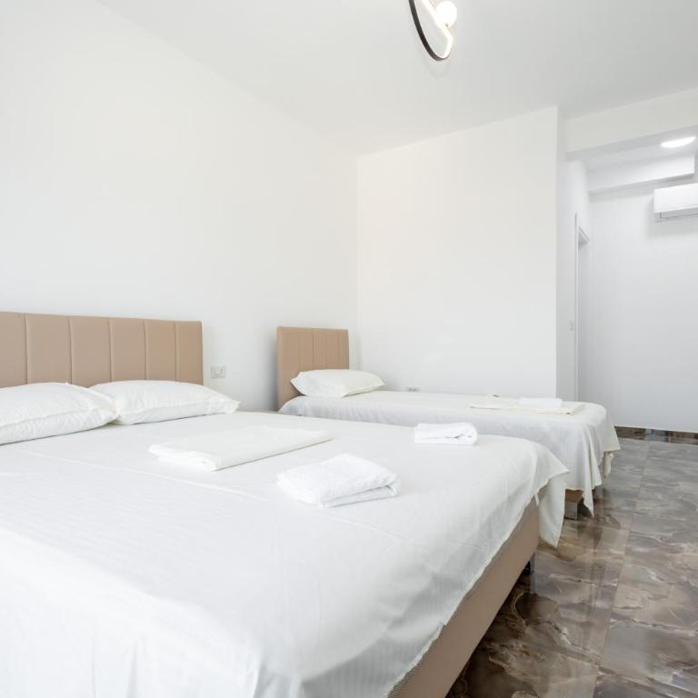 Dalya Luxury Apartments - Dreibettzimmer mit Stadtblick - 51