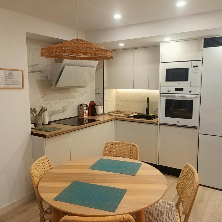 The Portside Jewel Puerto Villajoyosa Beachfront - One-Bedroom Apartment - 2