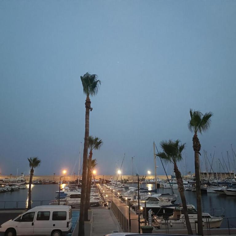 The Portside Jewel Puerto Villajoyosa Beachfront - One-Bedroom Apartment - 8