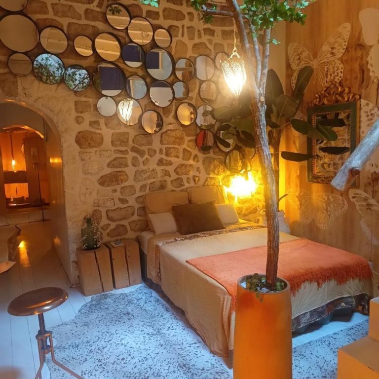 Unique 150m2 Artist Residence - Three-Bedroom Apartment - 22
