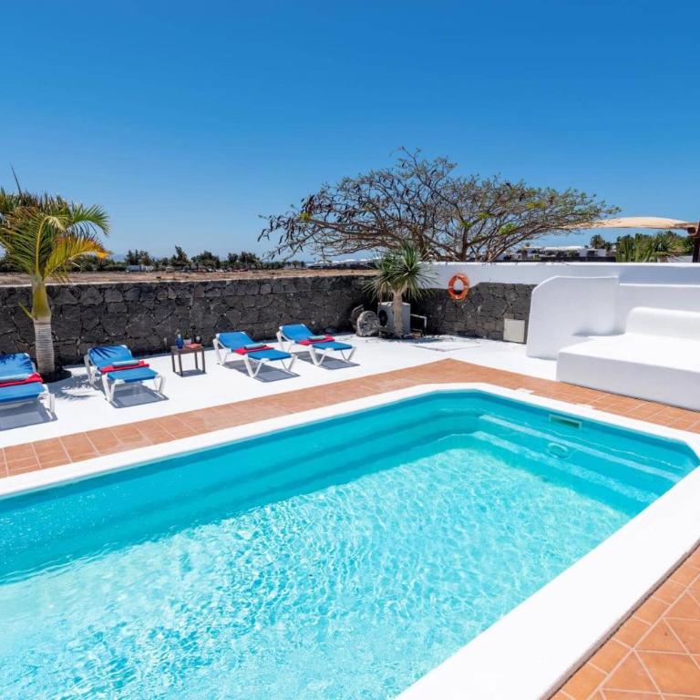 Villa Leon by Villa Plus - Villa - 6