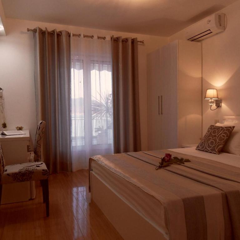 Villa del Mar - Double Room with Balcony and Sea View - 9