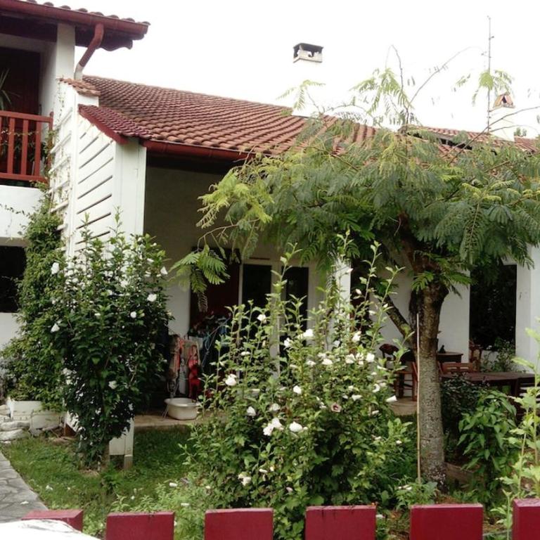 Charmante maison basque proche du centre ville - Maison 3 Chambres - 13
