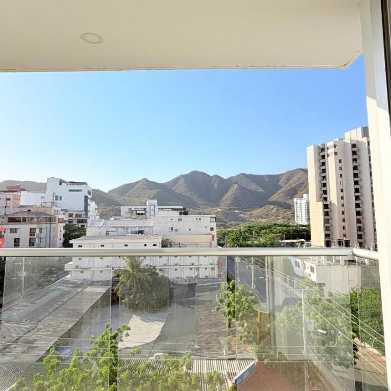 HOSTARA Rodadero, 2 blocks from the BEACH and Sky Tower Pool - Two-Bedroom Apartment with View - 37