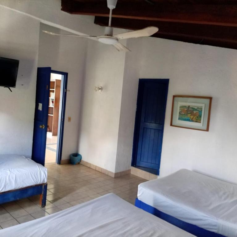 MayFlower Hotel & Hostal - Habitación Doble Estándar - 3