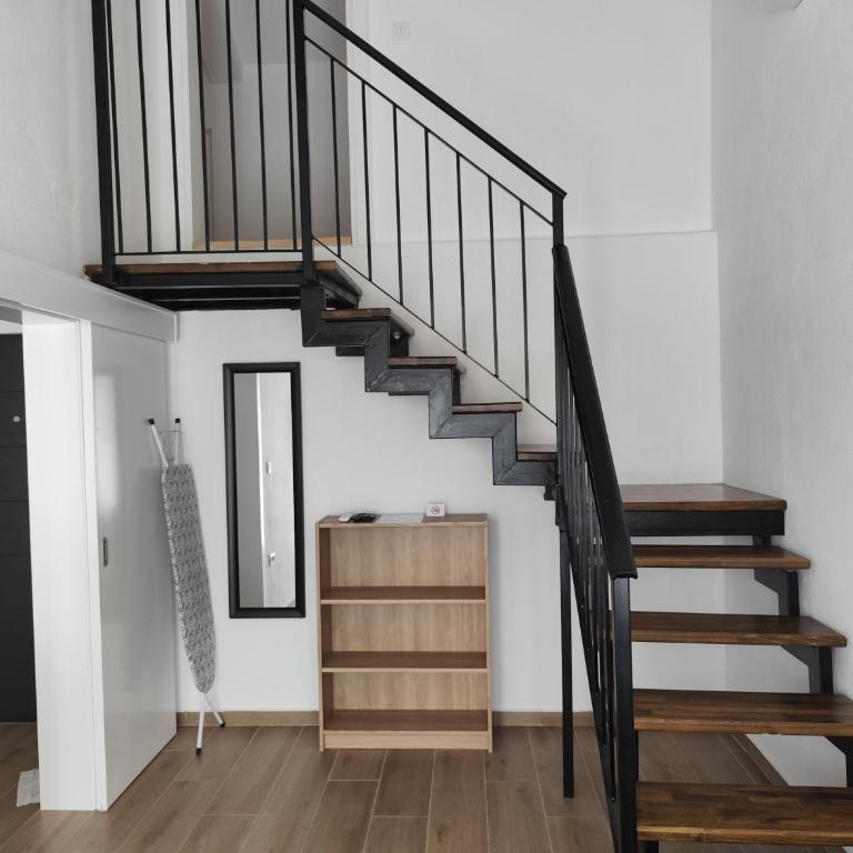Hill House Orahovac - Apartman sa 1 Spavaćom Sobom, Pogledom na More i Balkonom - 20