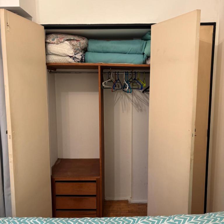 Atemporarios Centro Av Corrientes 4 pax Paseo La Plaza Teatros - One-Bedroom Apartment - 27