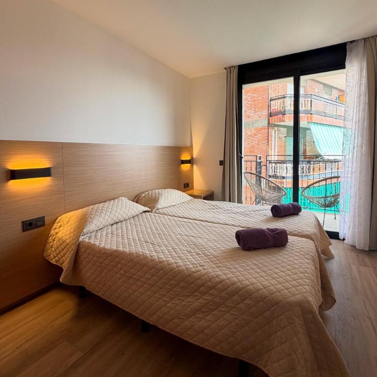 Kuala Suite - Modern Apartment with Pool & Parking - Two-Bedroom Apartment - 7