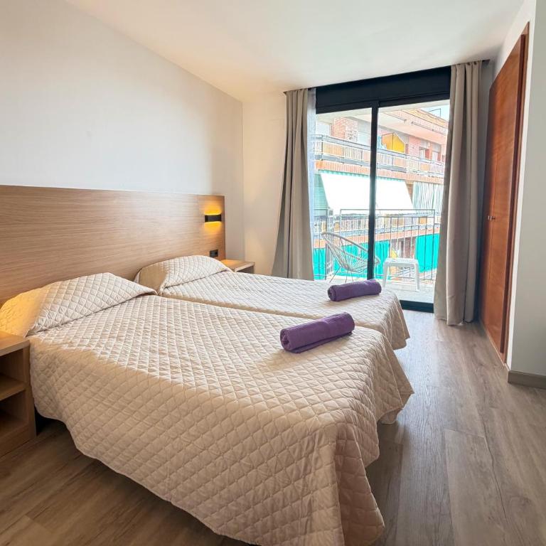 Kuala Suite - Modern Apartment with Pool & Parking - Two-Bedroom Apartment - 10