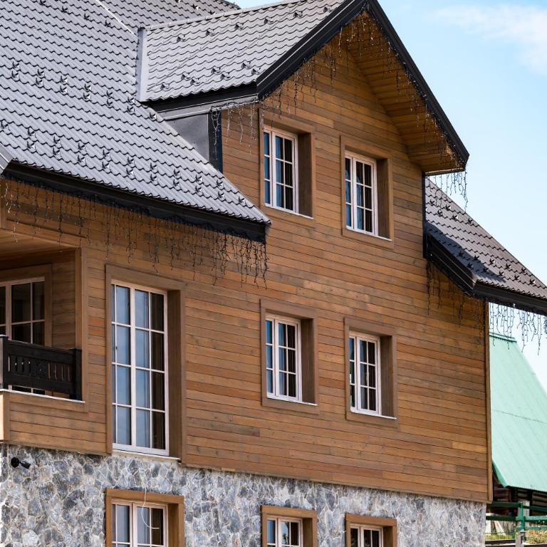 Motherland Chalets - Superior Koliba - 2