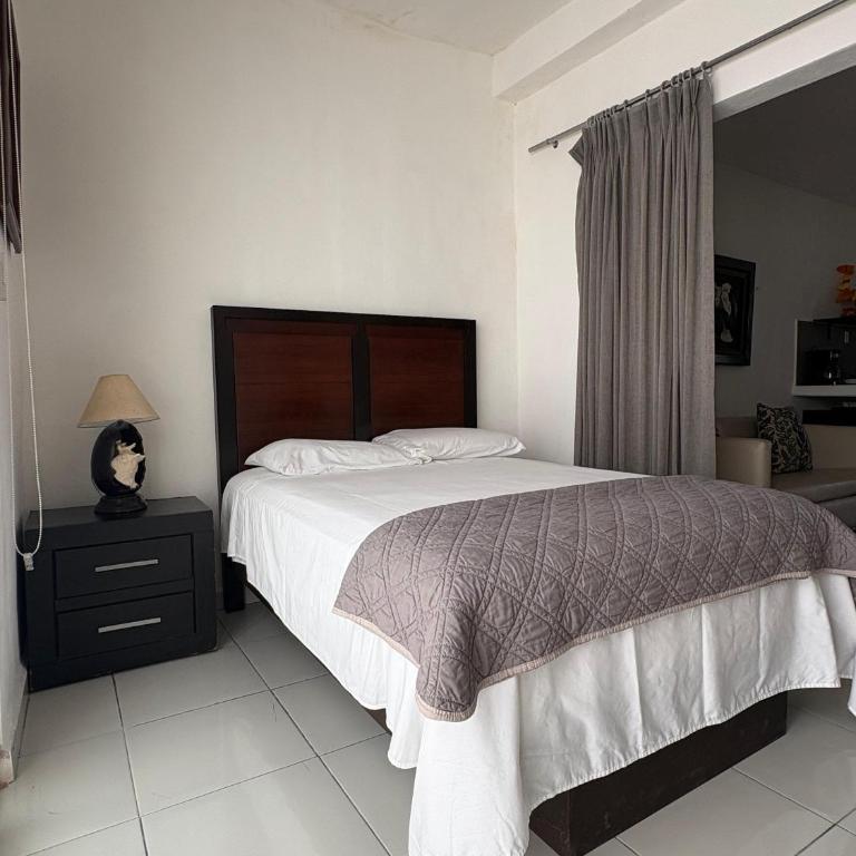 Bonito alojamiento a dos calles del mar - One-Bedroom House - 2
