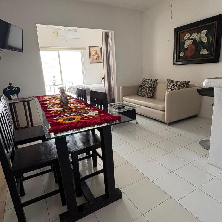 Bonito alojamiento a dos calles del mar - One-Bedroom House - 13
