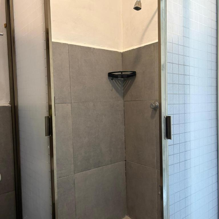 Bonito alojamiento a dos calles del mar - One-Bedroom House - 6